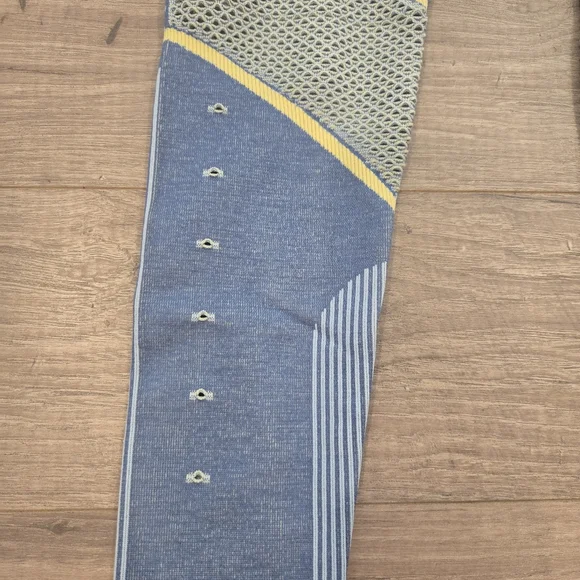 NWOT Fabletics Madeline Petsch Collection High Waisted Mesh Knees Size XS - Picture 15 of 16